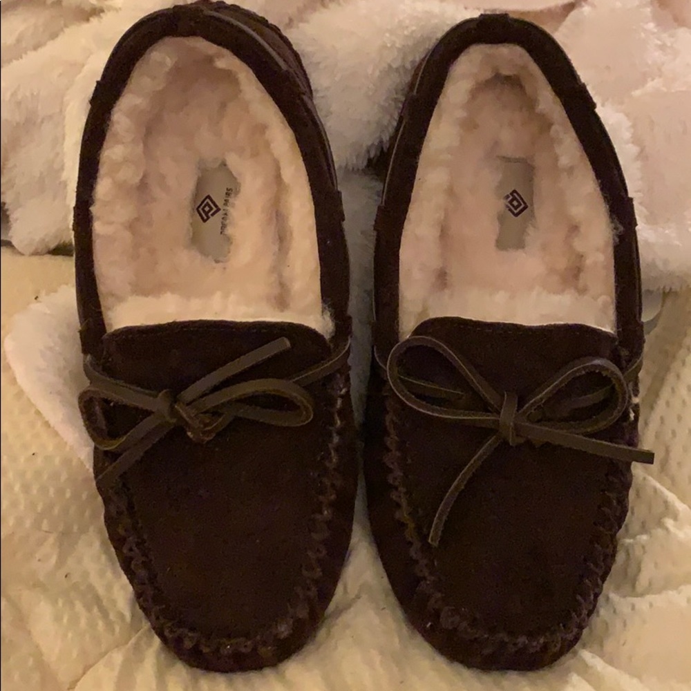 Sheepskin lined dark brown slippers